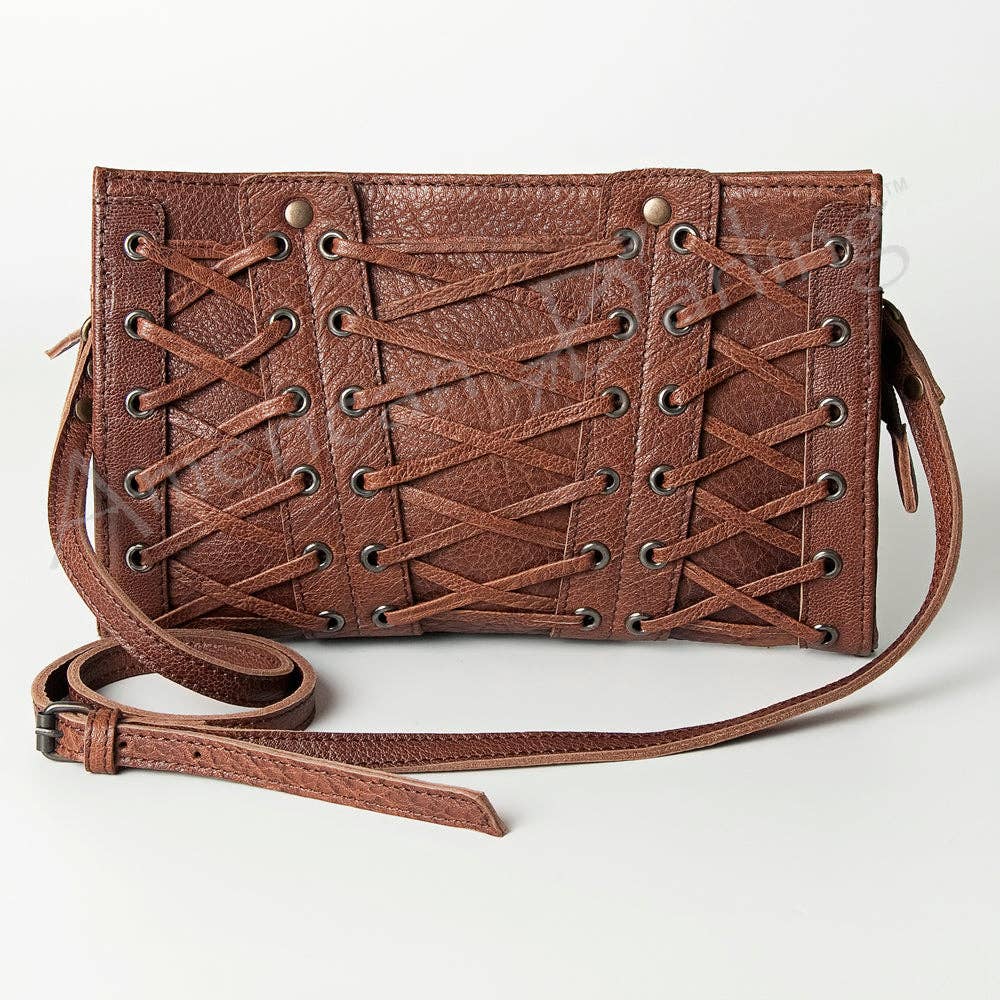 Scarlet Clutch