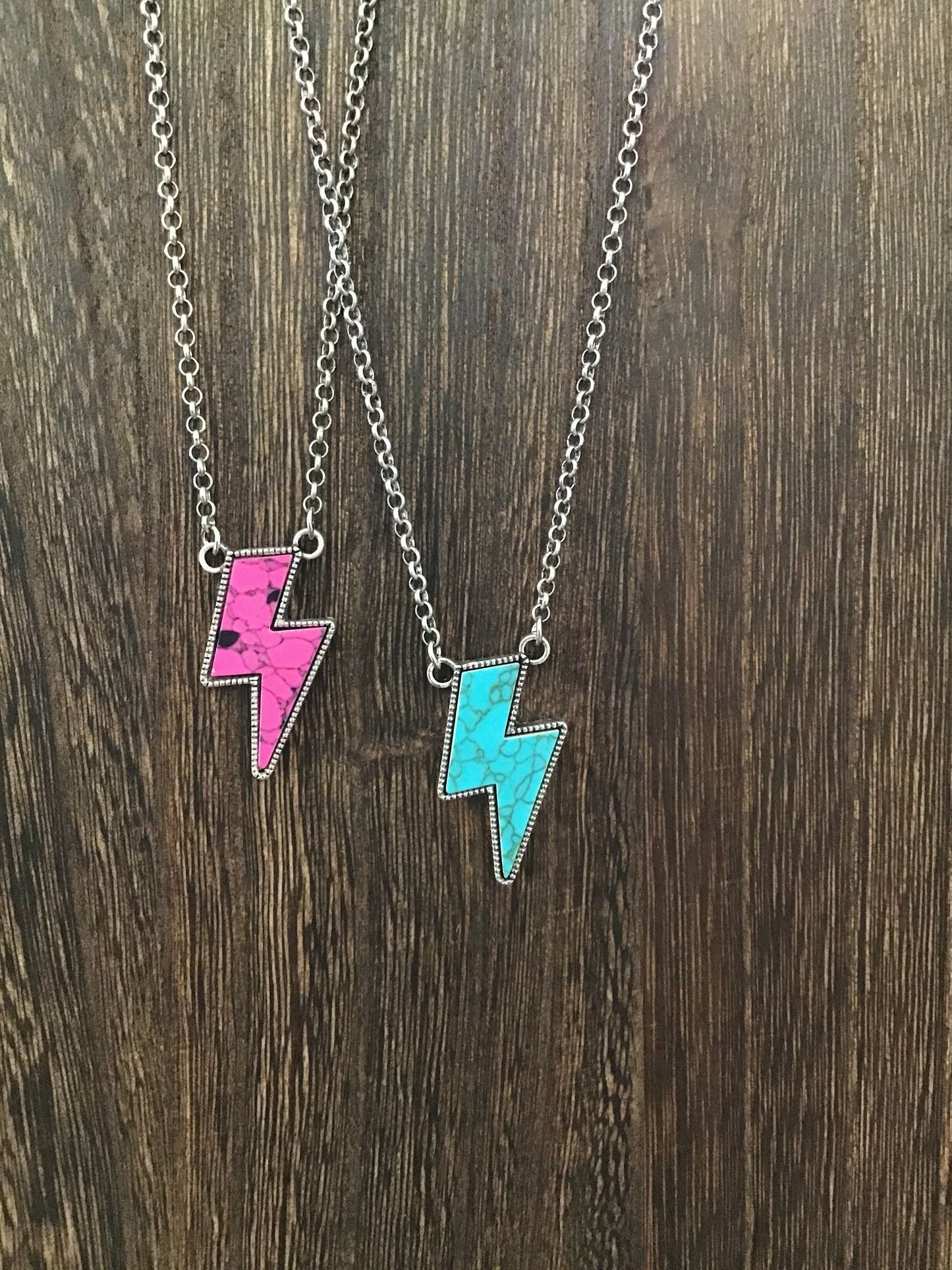 Delta necklace