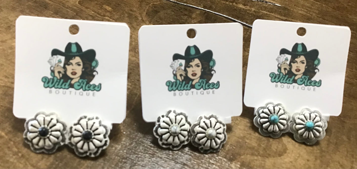 Medium Conch Earrings