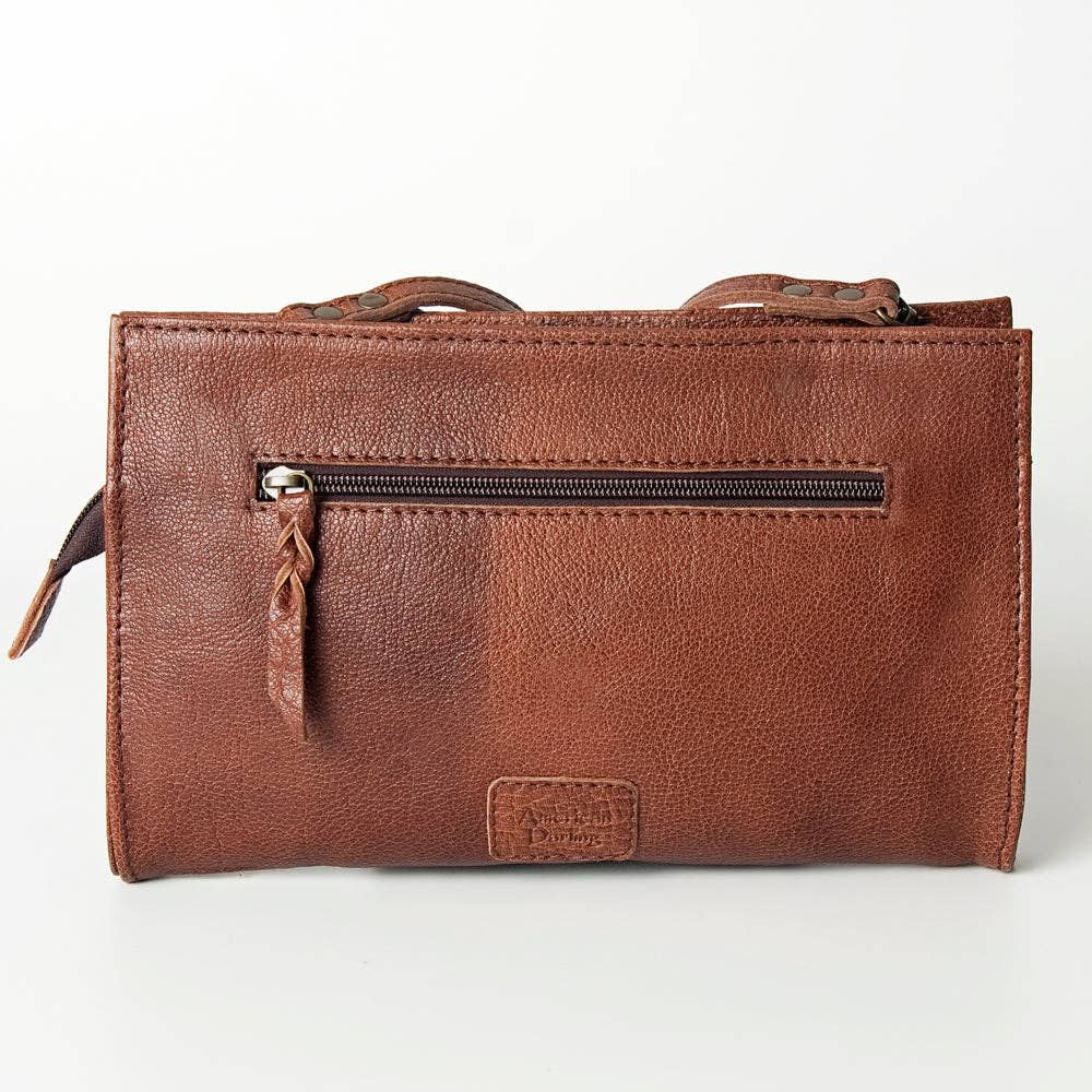 Scarlet Clutch