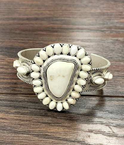 Very-Big Western White Turquoise Cuff Bracelet