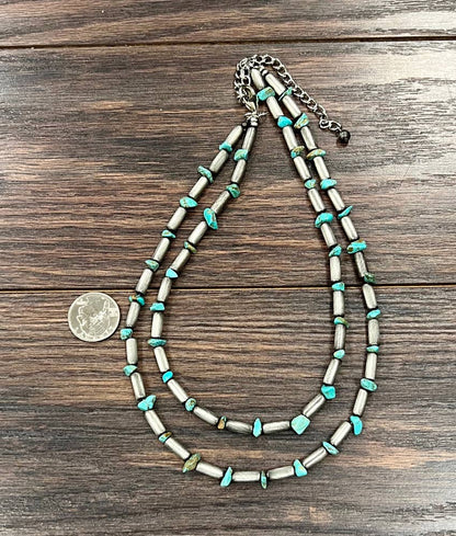 Cylindrical Western Bead Necklace